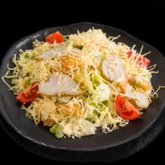 Салат цезарь с курицей