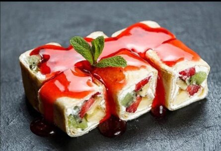 Тропическая клубника